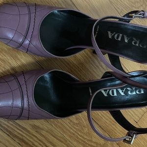 PRADA Authentic 40's heels so great! size 39
